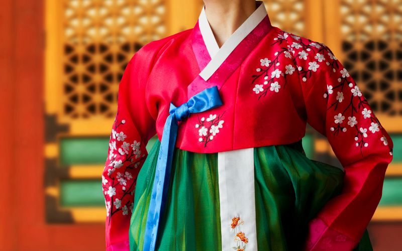 Chọn trang phục truyền thống – Hanbok