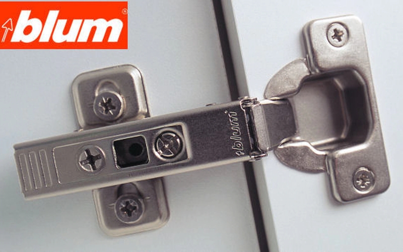 bản lề Blum